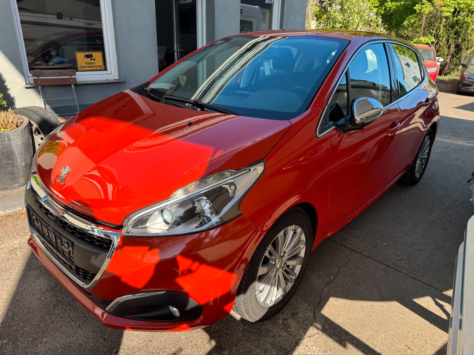 Peugeot 208 Sitzheizung Klimaautomatik Tempomat