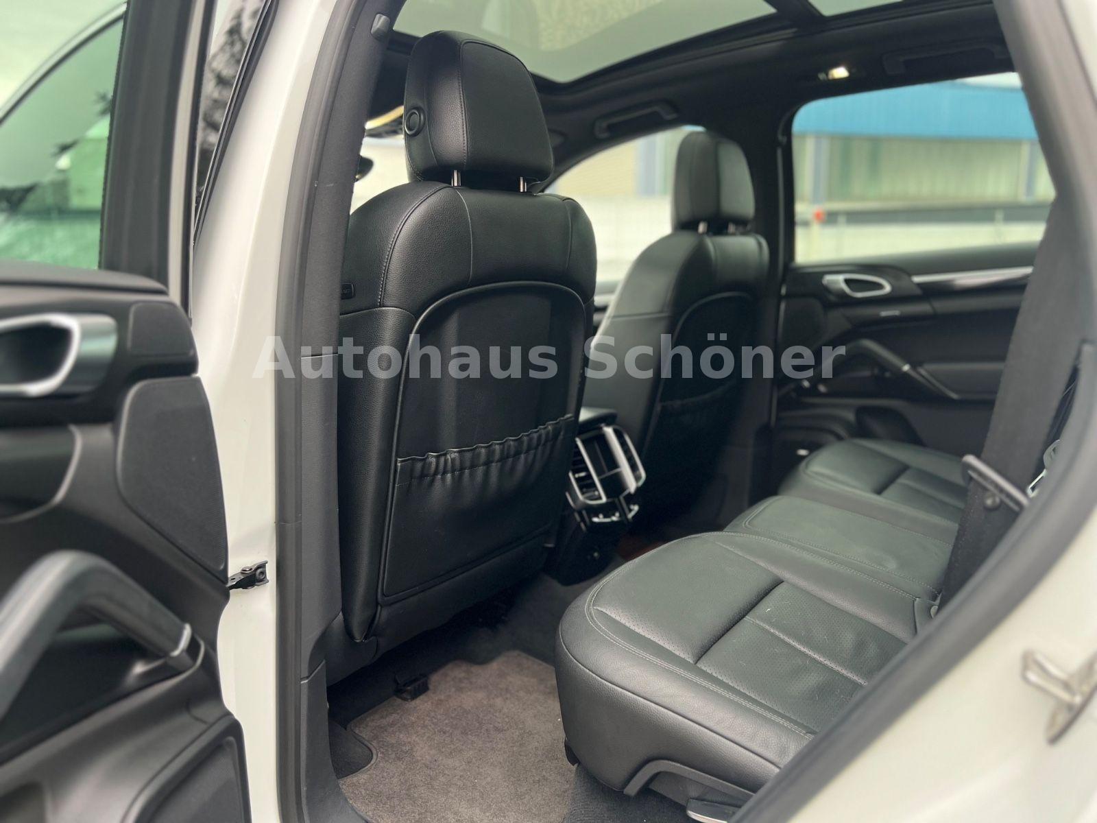 Porsche Cayenne 3.0 Diesel | 245 ch | BVA | Toit panoramique | Bose | Chauffage auxiliaire | Attelage amovible