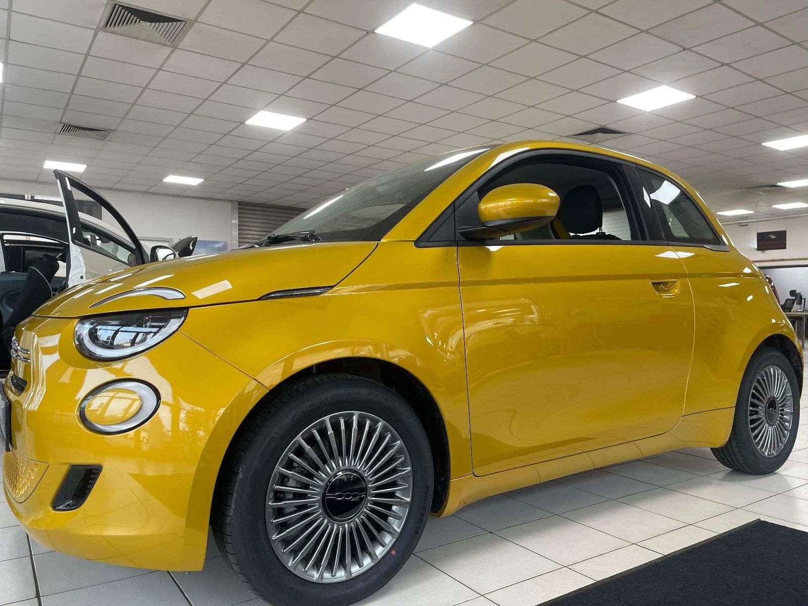Fiat 500 NEUER 500 Hybrid TORINO imagem 3