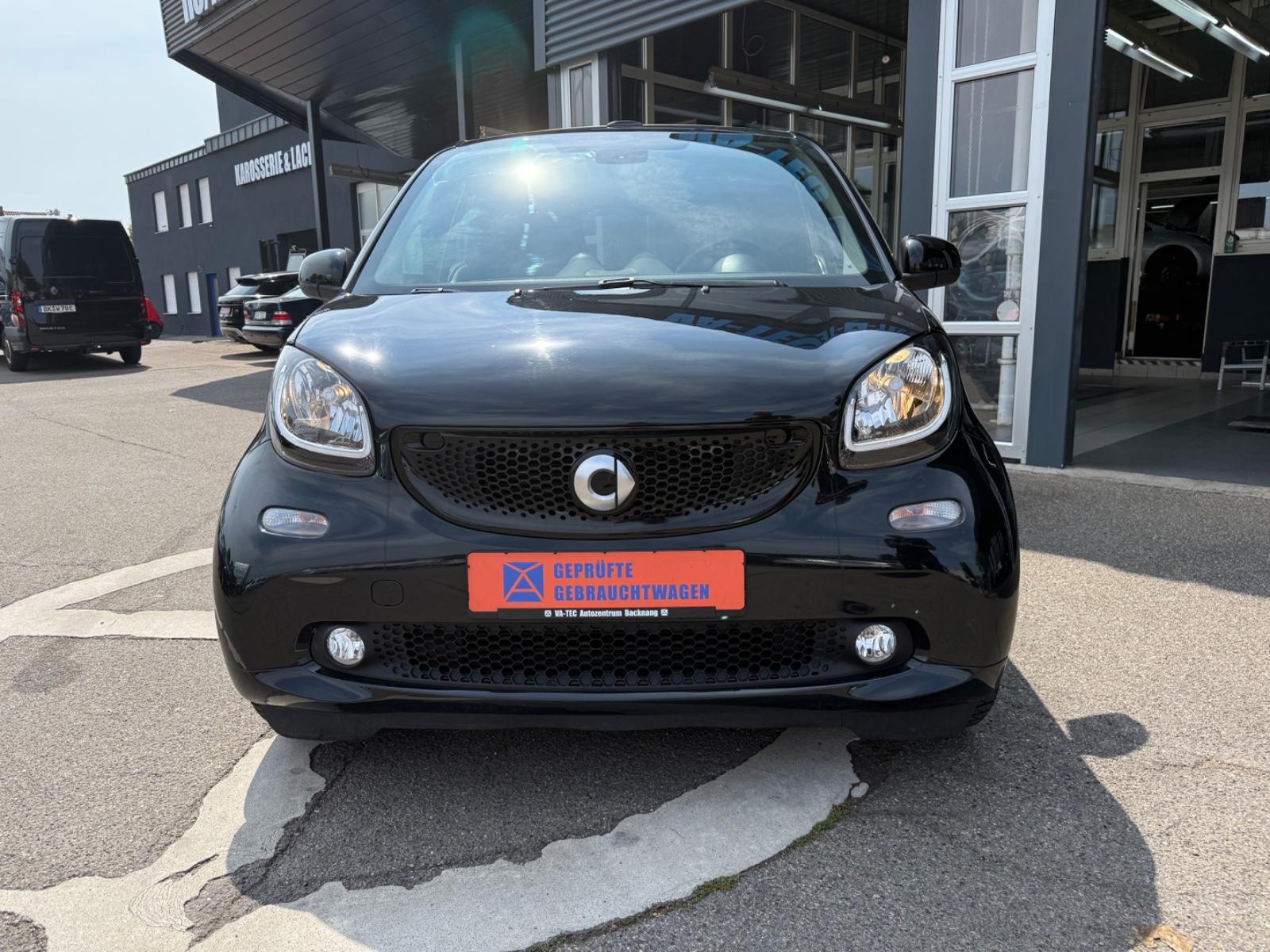 Smart ForTwo Cabrio/LEDER/NAVI/TEMPOMAT