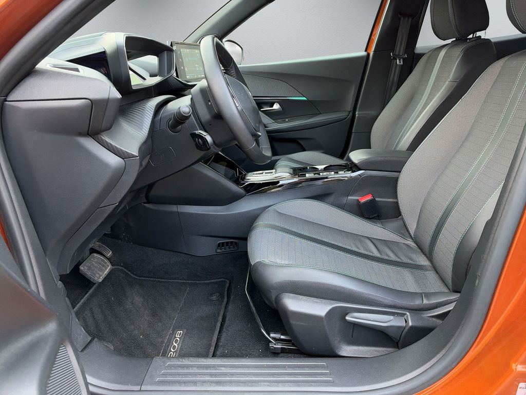 Peugeot 2008 100% Elektro Allure Pack- Kamera SHZ – Bild 11 von 16