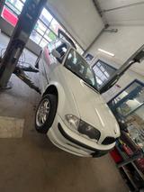 BMW 318i touring - - BMW aus 2000: Kombi