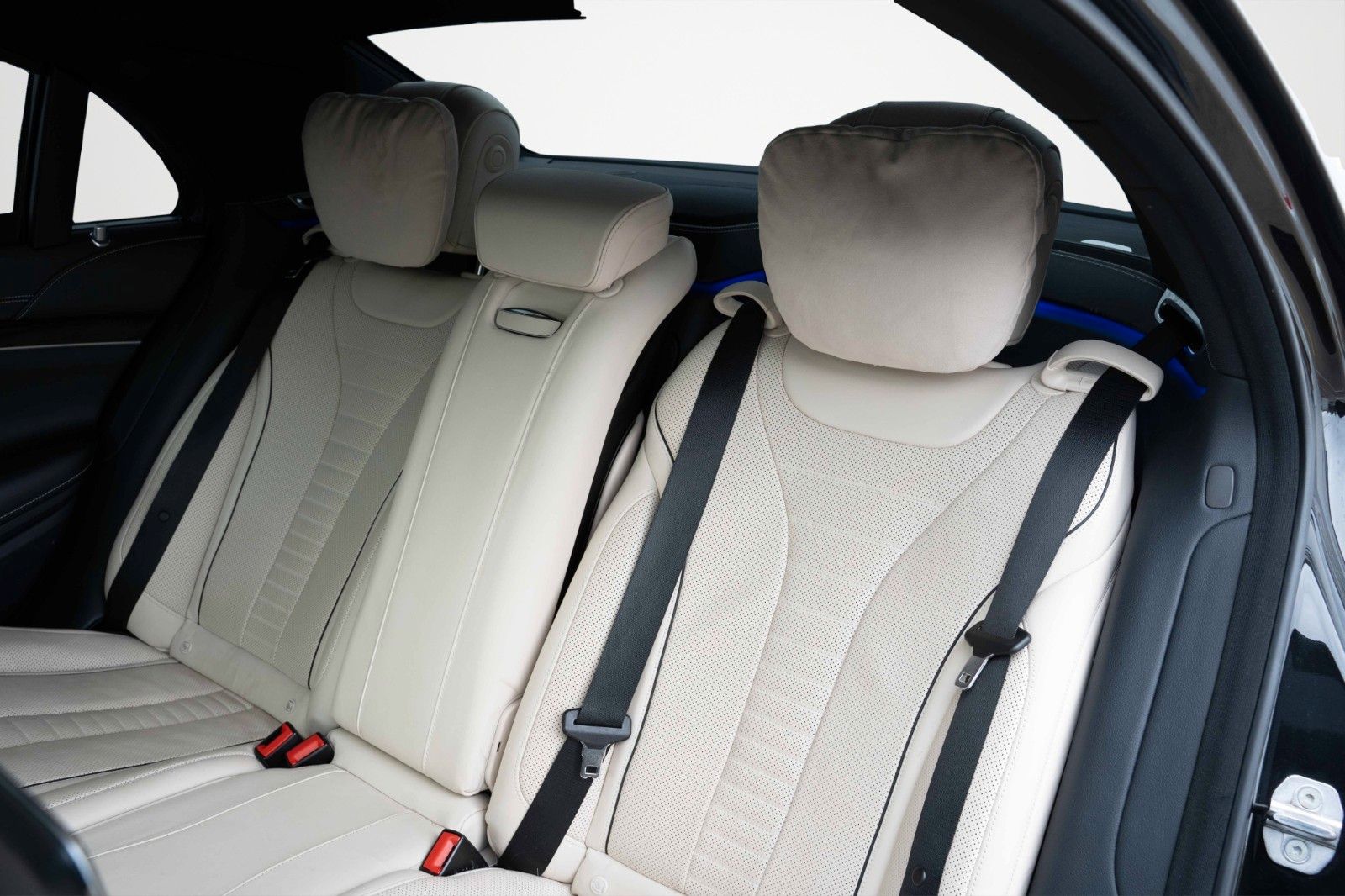 Fahrzeugabbildung Mercedes-Benz S 400D L 4M LANG AMG PANO BURM CHAUF FOND  MEMO