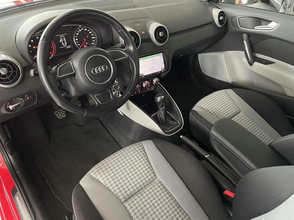 Audi A1 1.2 TFSI Ambition, Navi, Bi-Xenon, Sitzheiz.