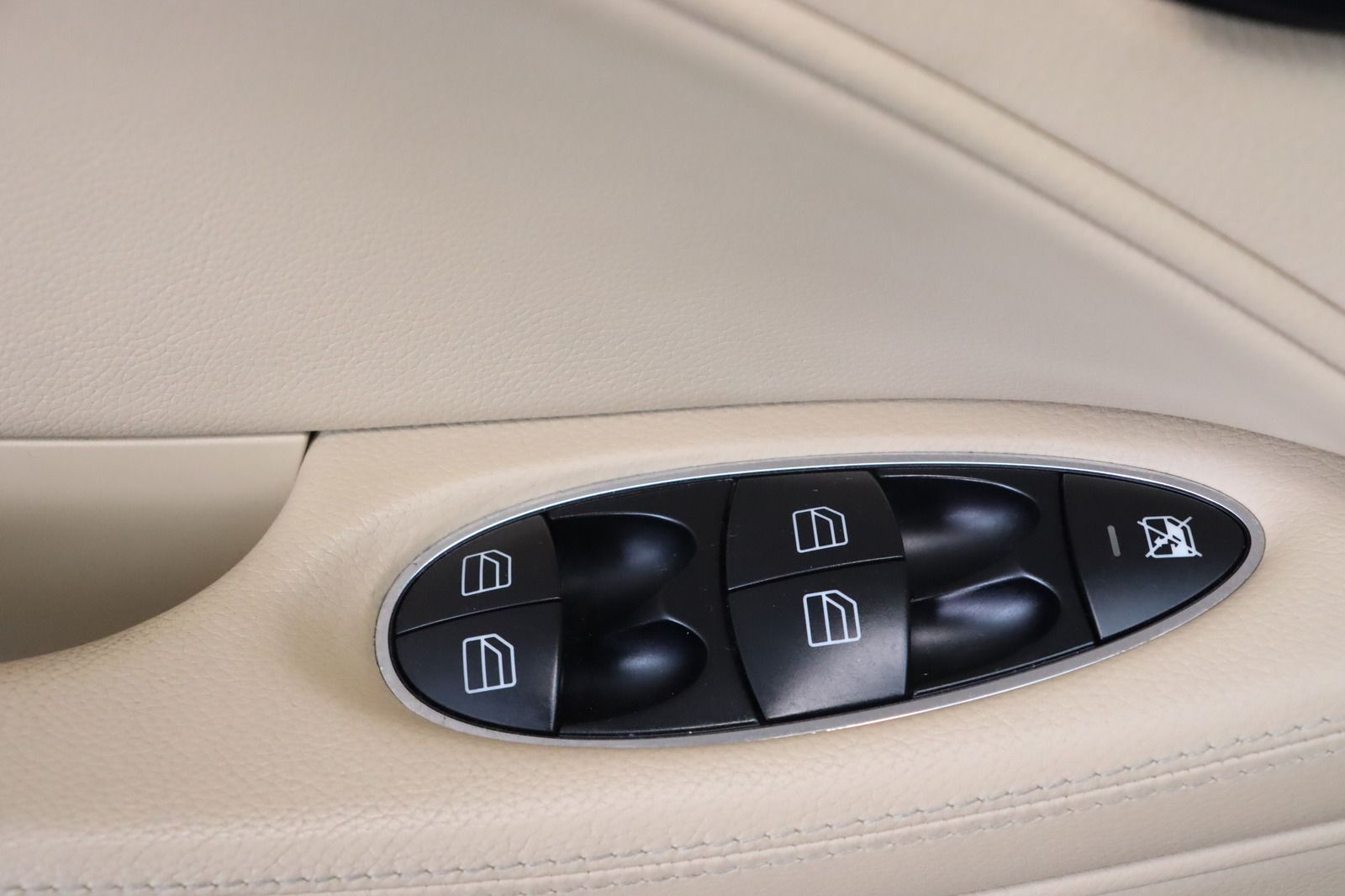 Fahrzeugabbildung Mercedes-Benz CLS 350 CGI Navi * Xenon * 1.Hand