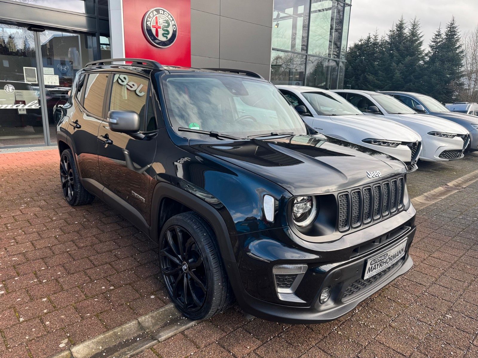 Fahrzeugabbildung Jeep Renegade Lim. 1,0 T-GDI 120PS NAVI SITZHEIZUNG