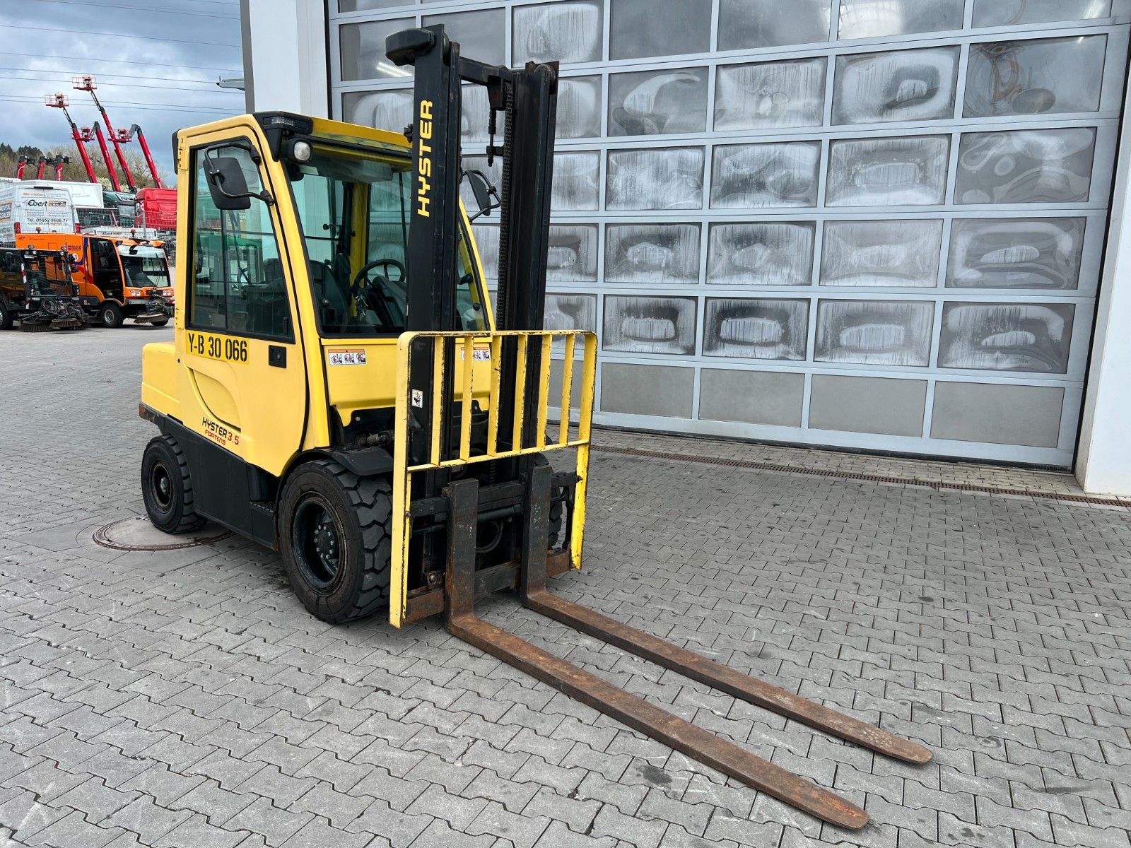 Fahrzeugabbildung Hyster H3.5 FT / Seitenschieber / HH:3,6m / nur 3.510h