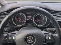 VW Touran 1.4 TSI DSG Highline Pano LED AHK Massage