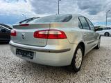 Renault Laguna  1.8 16V Automatik Tüv - Renault Laguna mit Benzin-Antrieb: Limousine