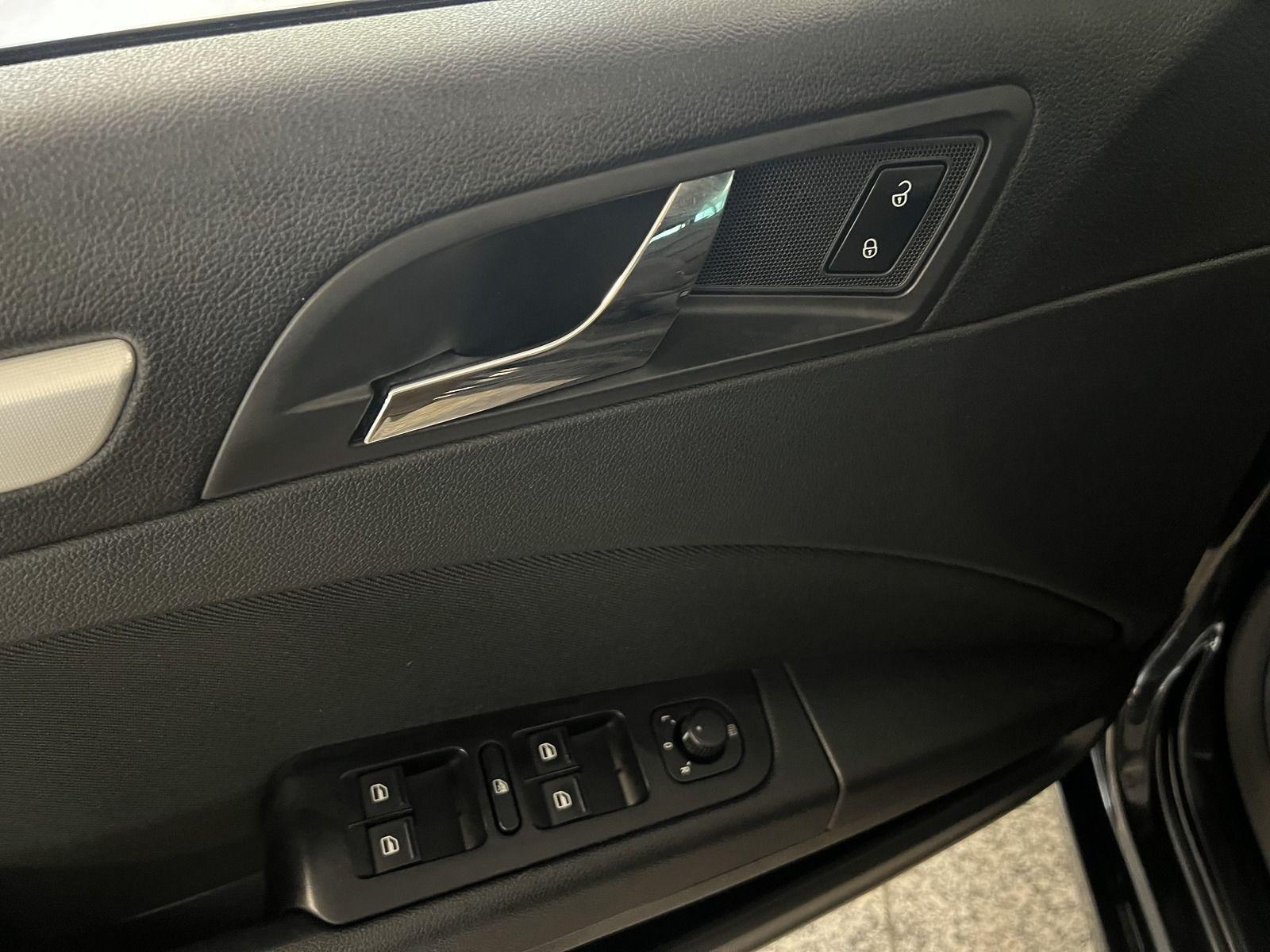 Skoda Superb 2011 — photo 19