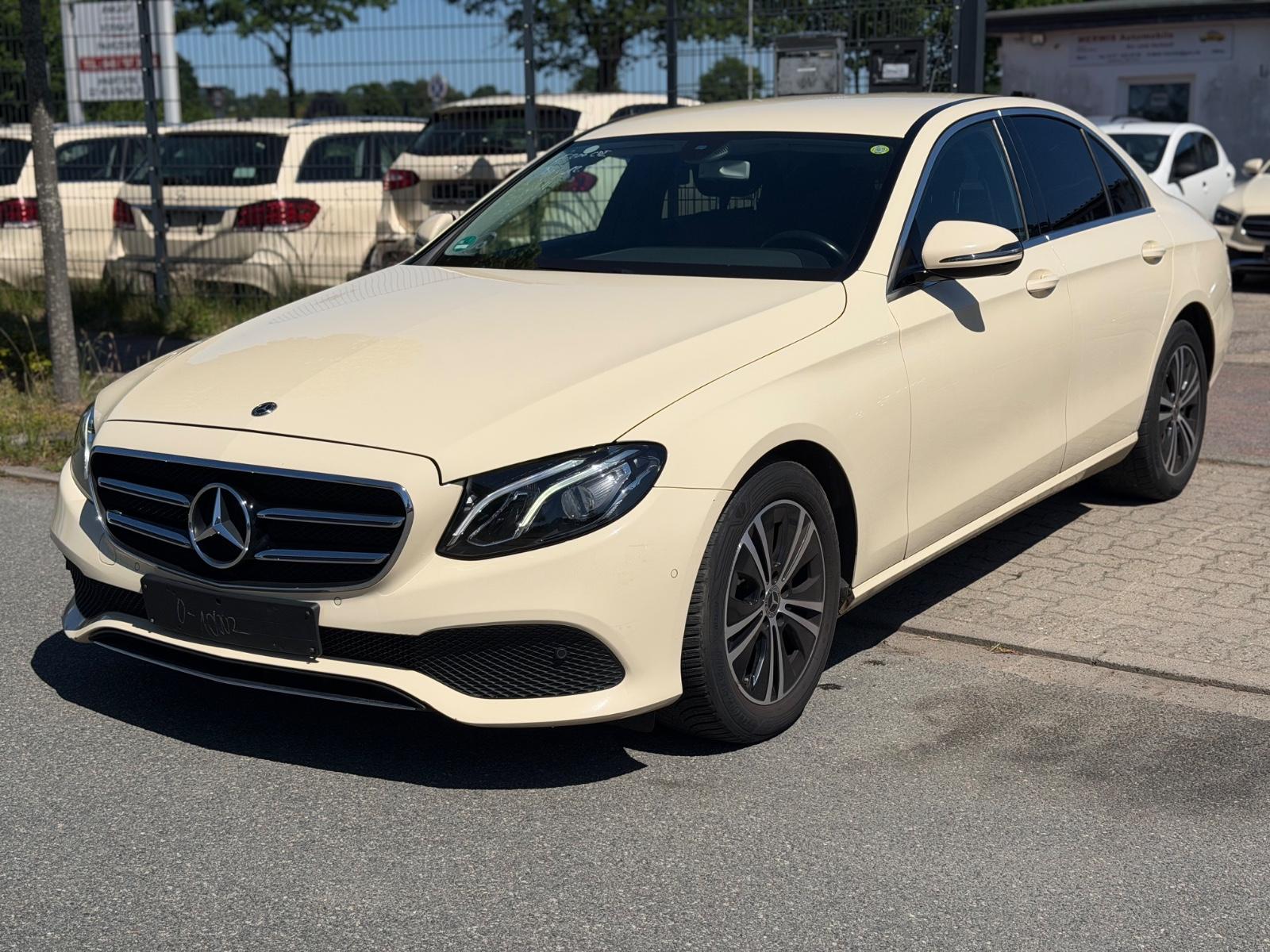 Mercedes-Benz E 200 d AVANTGARDE Aut*PDC*Kamera*LED*Navi*