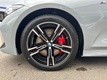 BMW 330d xDrive Touring M Sportpaket Head-Up DAB