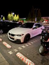 BMW 318i Sport Line Sport Line - BMW 3er Reihe Gebrauchtwagen in Bremen