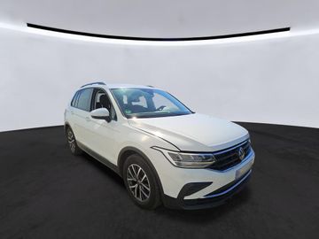 Volkswagen Tiguan - 2