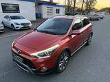 Hyundai i20 Active blue Style - Hyundai i20: Active Style
