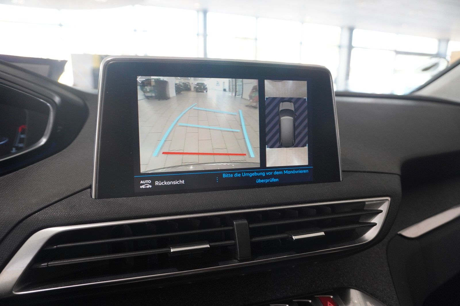 Fahrzeugabbildung Peugeot 5008 1.6D ALLURE 7-SITZER NAVI/KAMERA/SHZ/SPORT