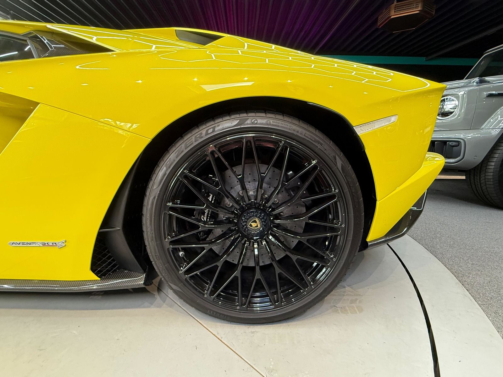Lamborghini Aventador S foto 14