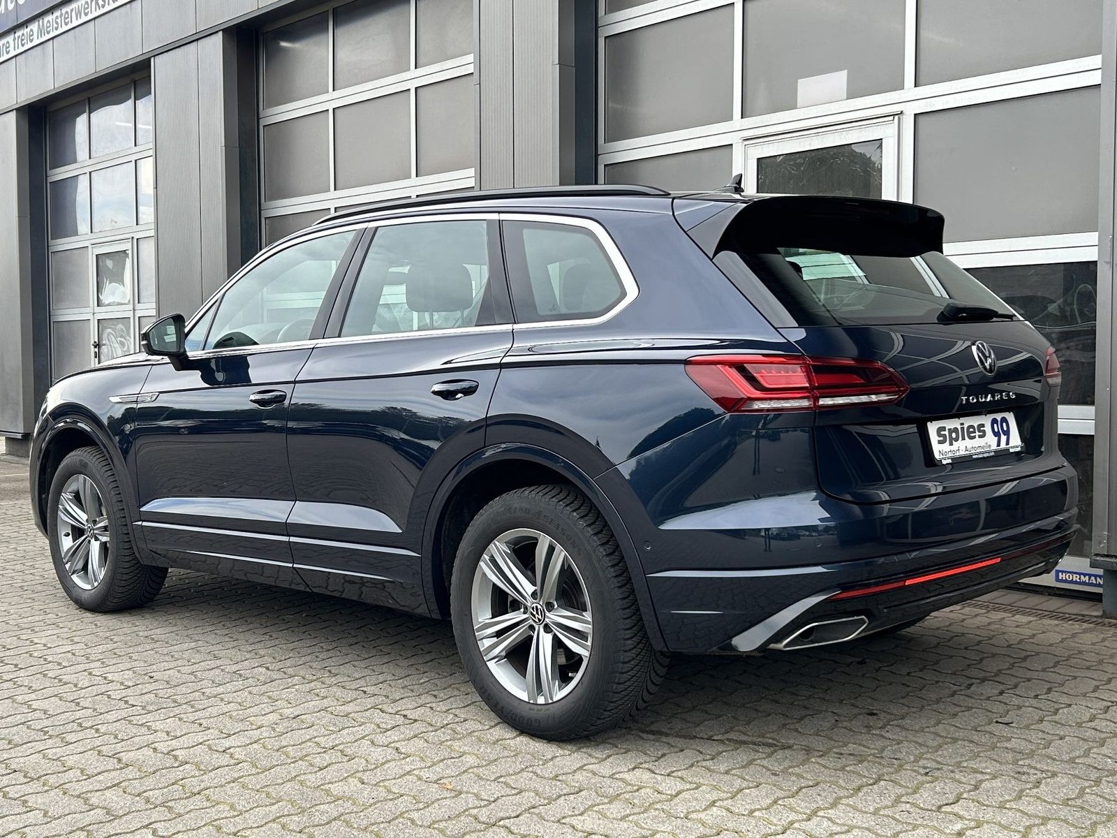 Volkswagen Touareg R-Line Leder 360° Innovision Cockp foto 4