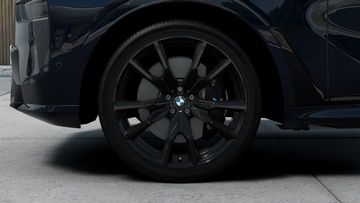 BMW X7 - 7