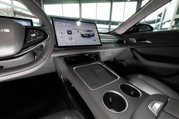 Bild 14 DFSK Andere Forthing 7 REEV Pano, Klima 360-Cam