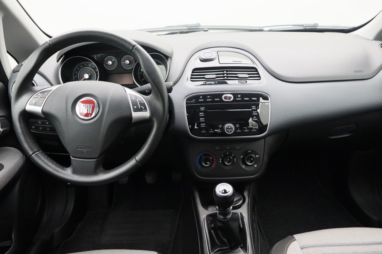 Fahrzeugabbildung Fiat Punto Evo 1.4 Dynamic