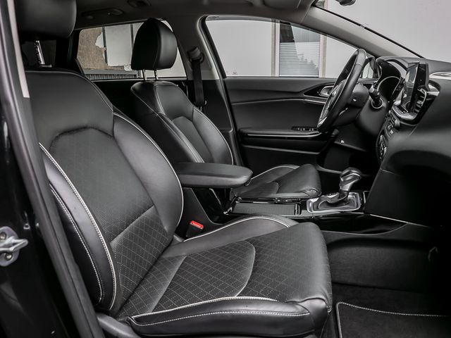Kia Ceed Sportswagon Platinum Edition Stauassistent