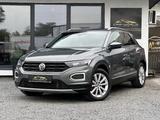 Volkswagen T-Roc Sport 4Motion Pano Navi Standheizung - VW T-Roc Gebrauchtwagen in Duisburg