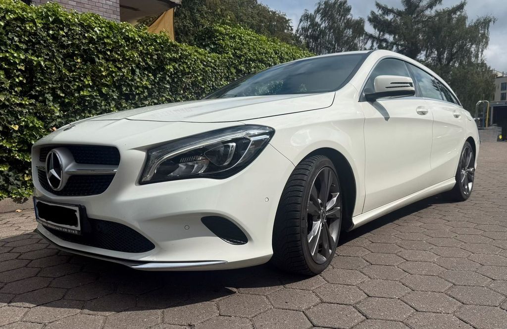 Image of Mercedes-Benz CLA 200 Shooting Brake