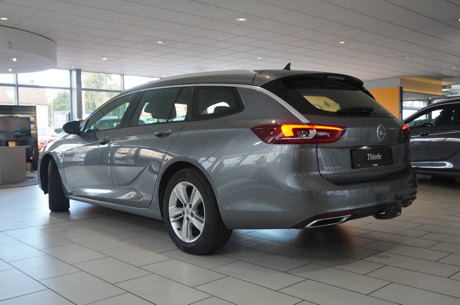 Fahrzeugabbildung Opel Insignia B ST 2.0D INNOV. NAVI/LED/KAMERA/AHK