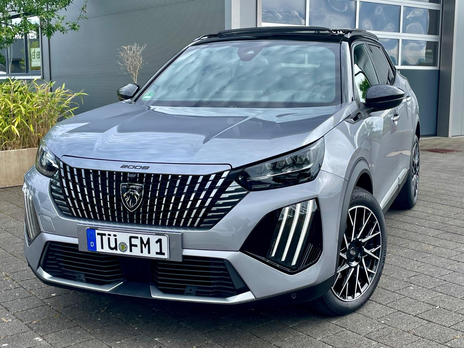 Peugeot 2008 Hybrid 145 GT, Glas-SD, AHK, 18", -40% LP!