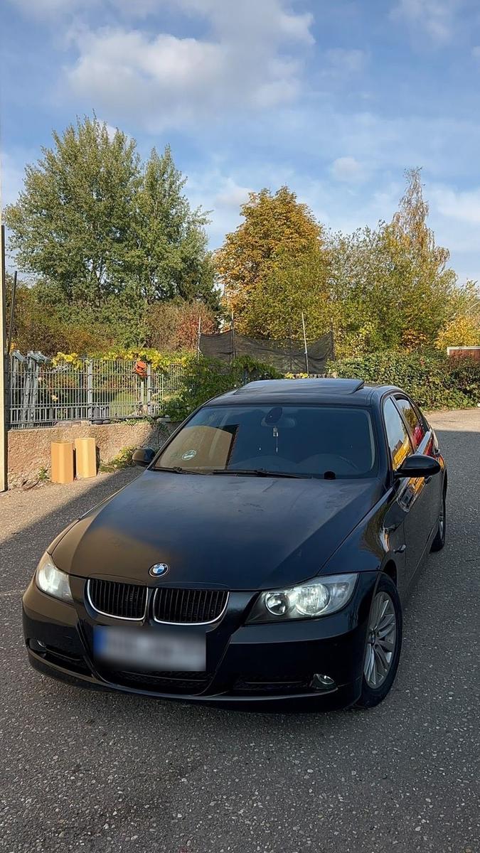 BMW 320