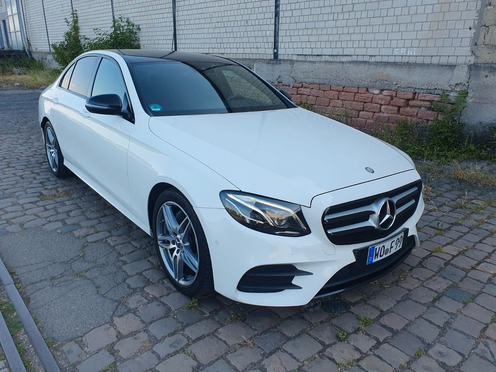 Image of Mercedes-Benz E 220