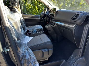 Opel Zafira Life - 10