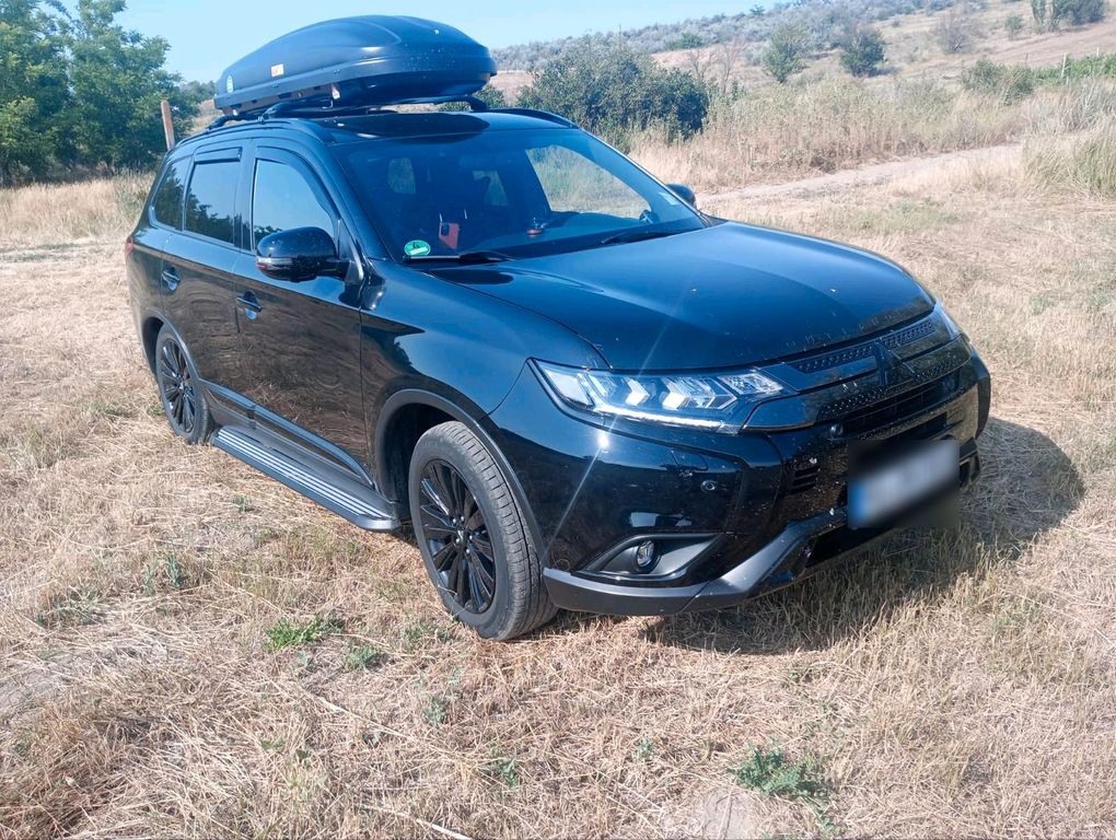 Image of Mitsubishi Outlander