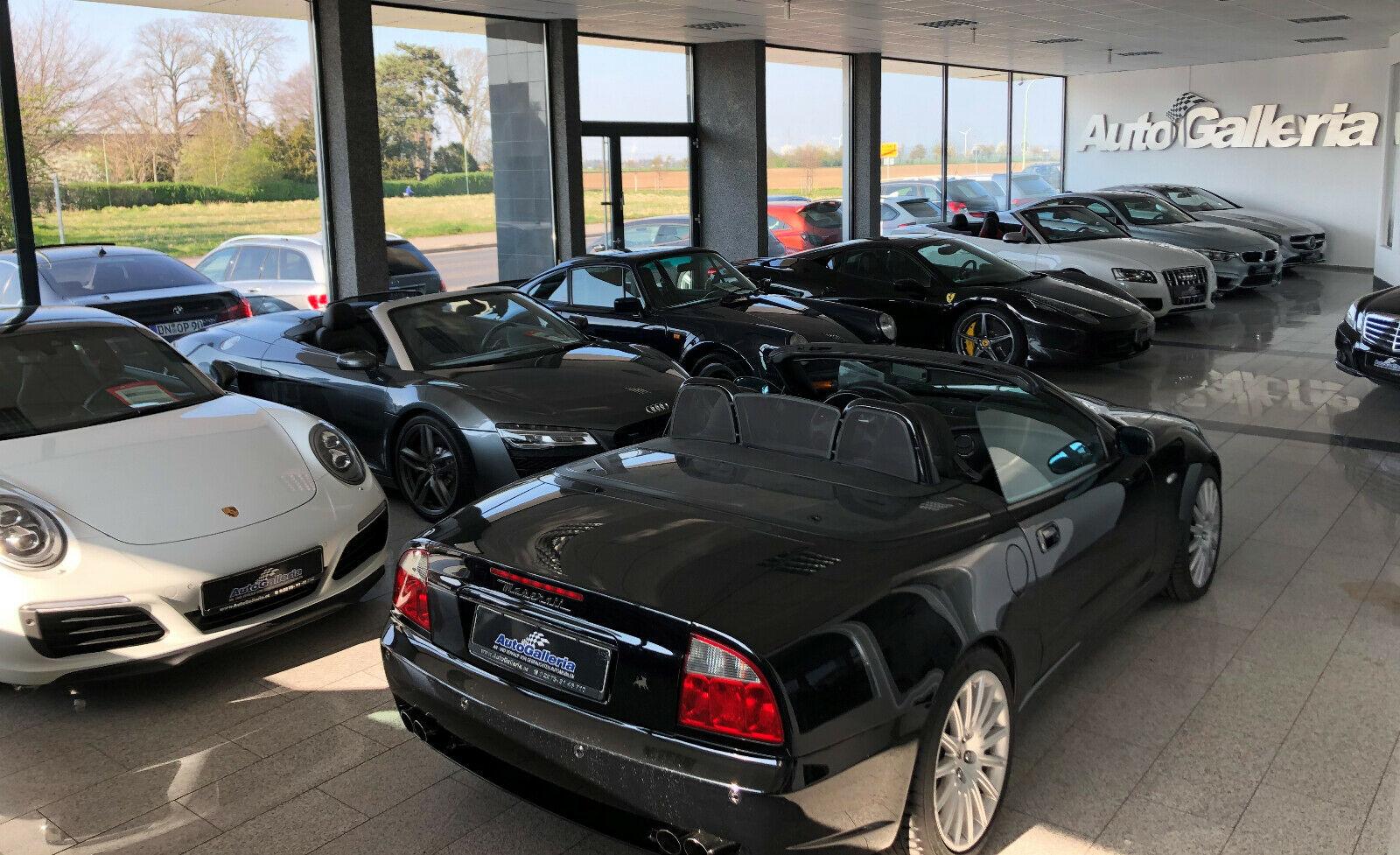 showroom-image-bottom