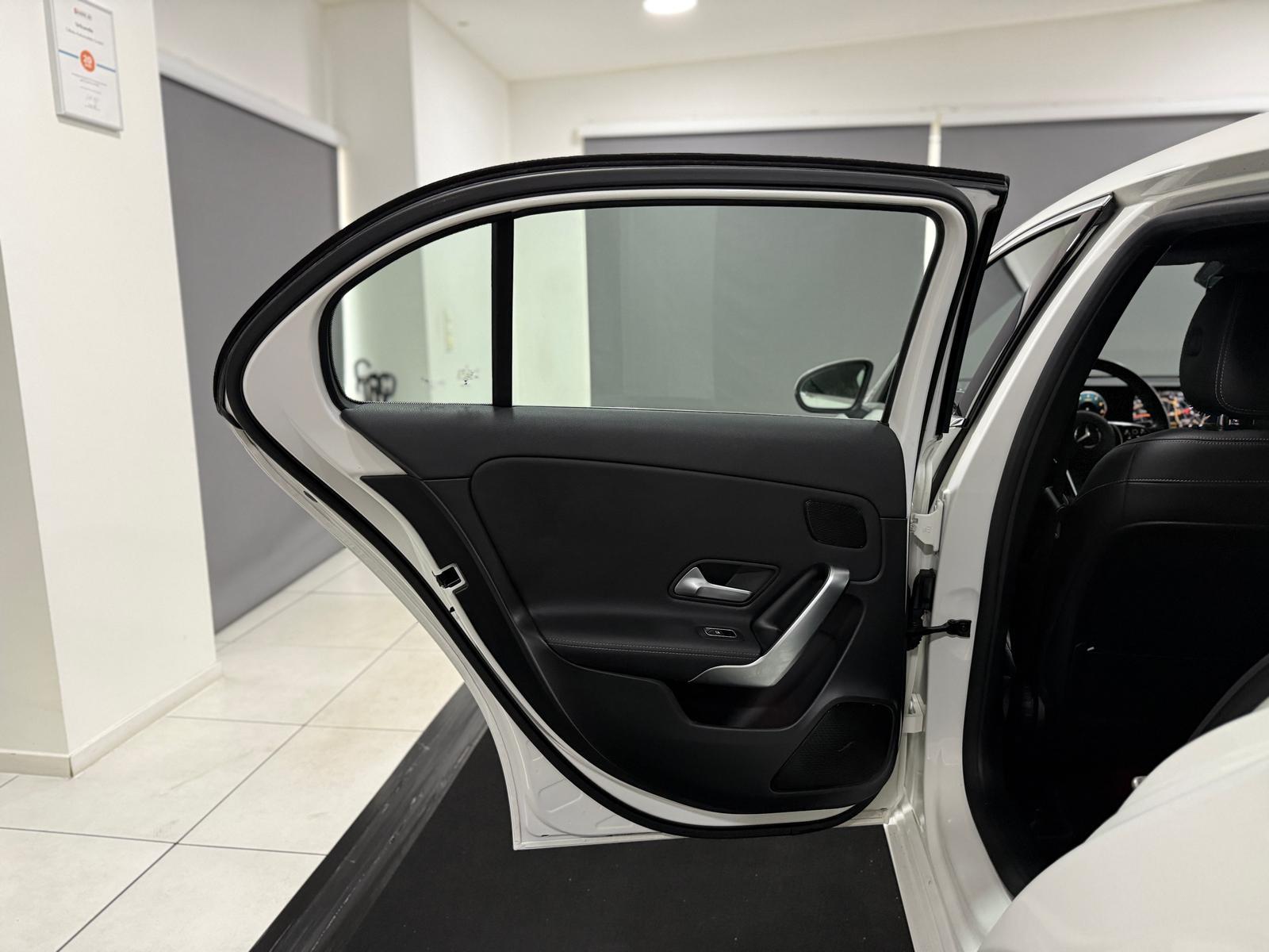 Mercedes-Benz A 180 7G Edition 19*WIDE*AMBIENTE*LED*LEDER*KAM*