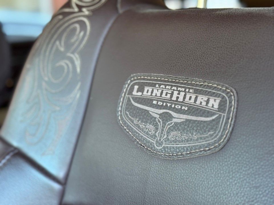Fahrzeugabbildung Dodge RAM 5.7 HEMI 4x4 Laramie LongHorn LPG 1 Hand