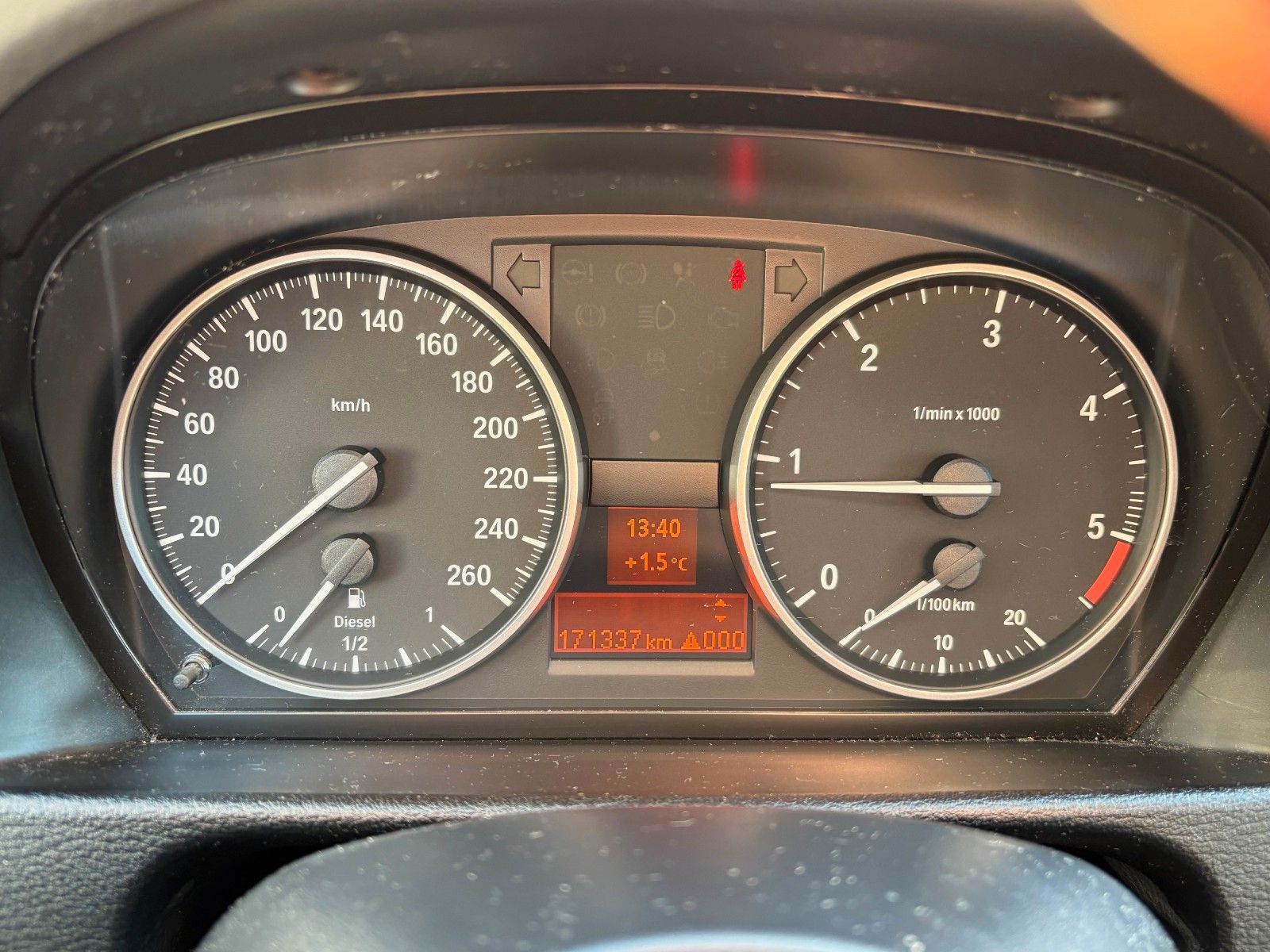 Fahrzeugabbildung BMW X1 xDrive20d xLINE Sportsitze 1.HAND SPORTFWK