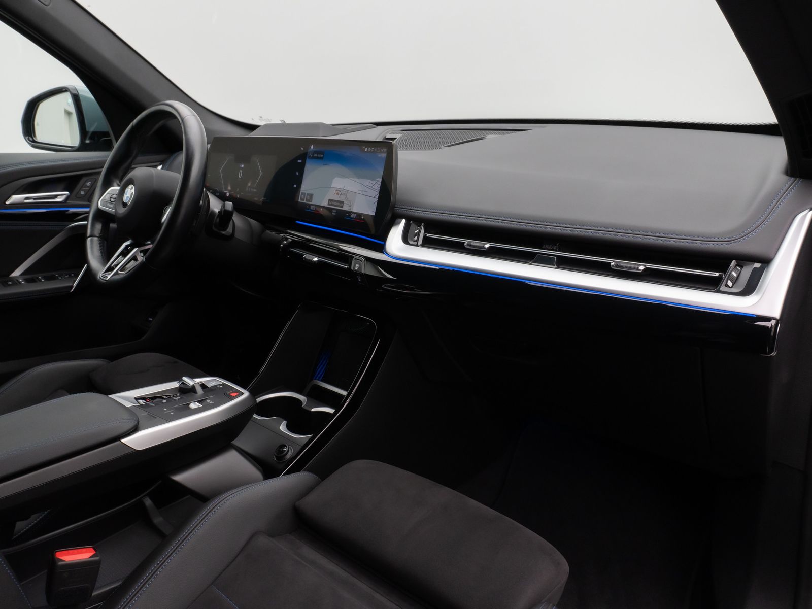 Fahrzeugabbildung BMW X1 xD20d M Sport 360°HUD DAB AHK Komfort ACC