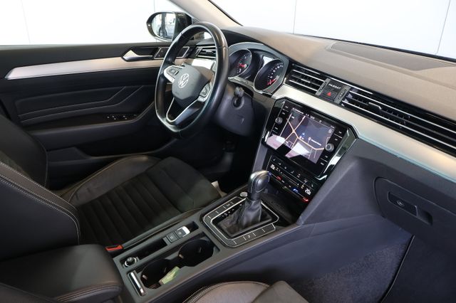Volkswagen Passat 2.0 TDI Elegance ACC+KAM+MATRIX+AHK