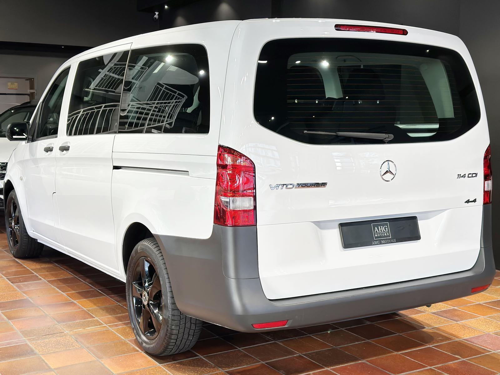 Mercedes-Benz VITO TOURER 114 4X4 LANG 2xSCH-TÜR 8SITZE STANDH