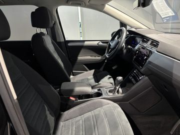 Fotografie 6 des VW Touran 1.5 TSI ACT OPF DSG Comfortline