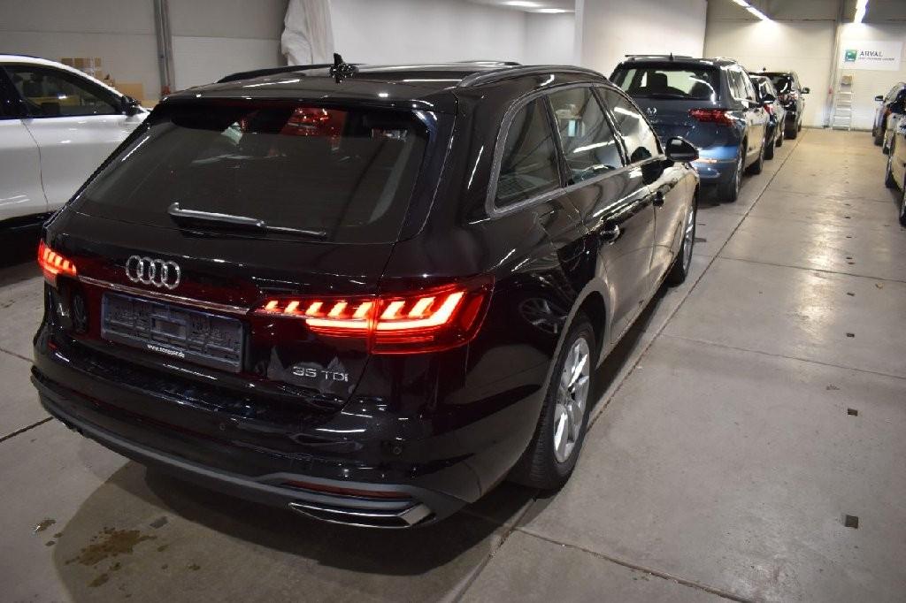 Audi A4 Avant 2.0 TDI S-line KAMERA / MATRIX / 1.HAND