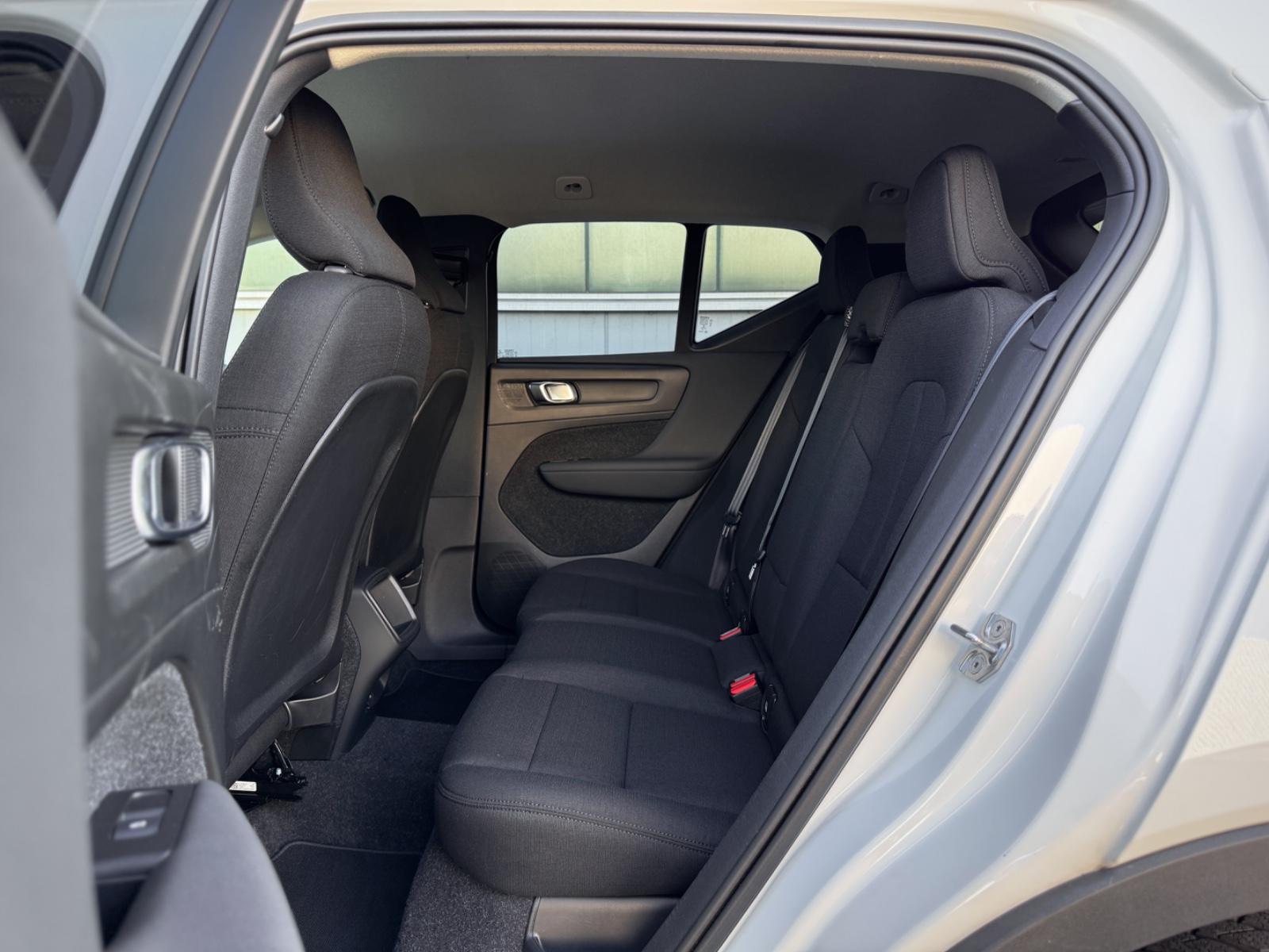 Volvo XC40 1.5 T2 Momentum Core*NAVI|LED|CAM|SHZ|1.HD*