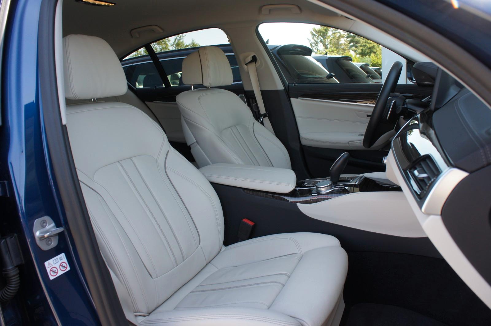 BMW 520d Limousine xDrive Luxury-Line *STANDHZG*