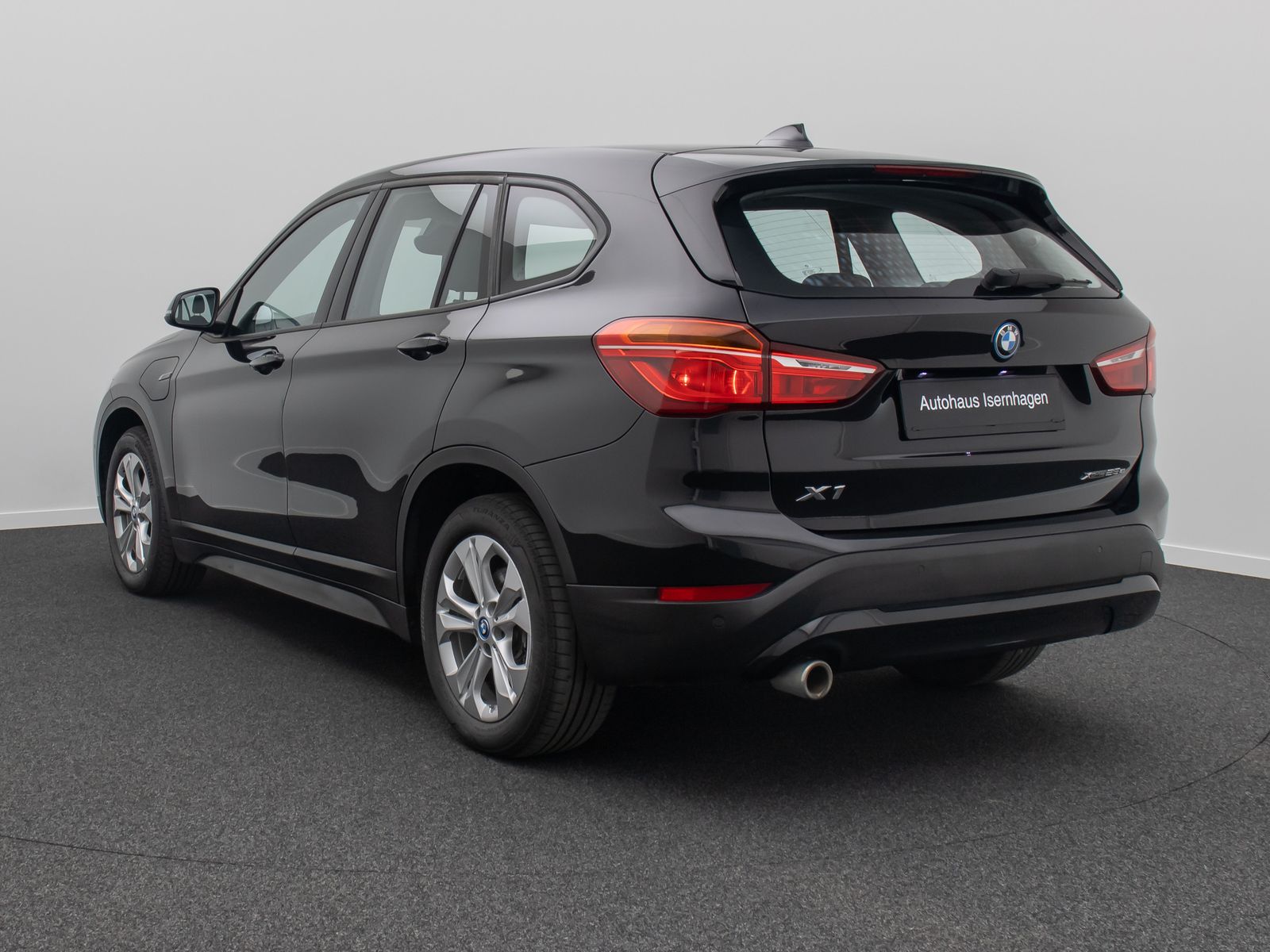 Fahrzeugabbildung BMW X1 xD25e DAB Navi ParkAssist Lordos Geschwindig