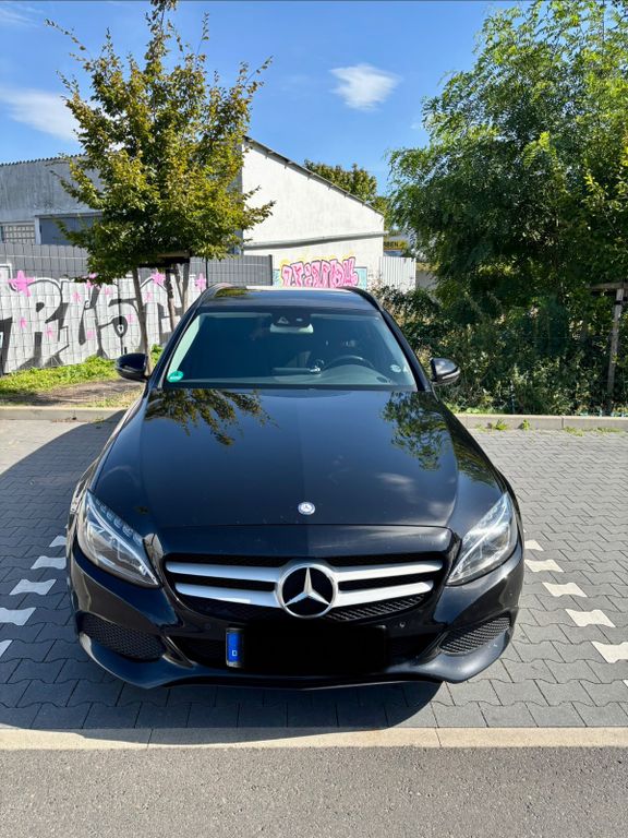 Image of Mercedes-Benz C 220