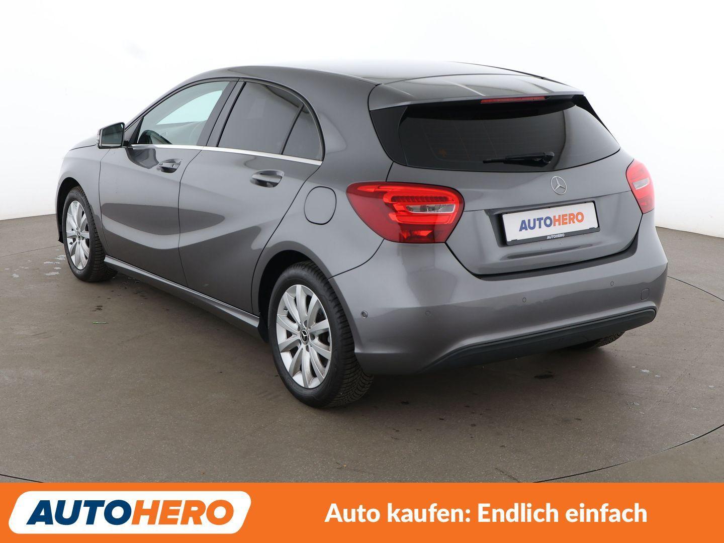Mercedes-Benz A 180 BlueEfficiency Style Aut.*NAVI*TEMPO*PDC*