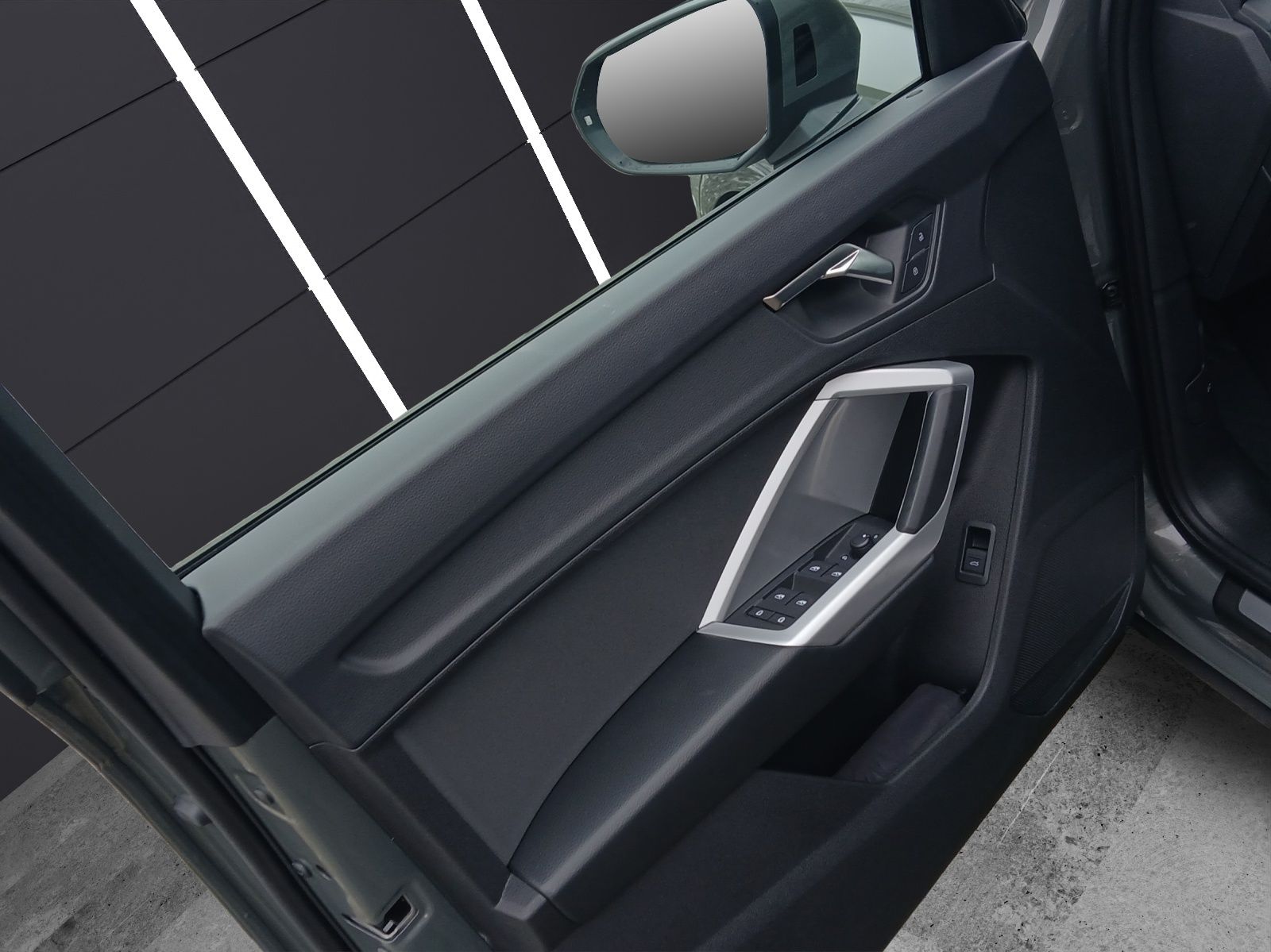 Fahrzeugabbildung Audi Q3 35 TFSI advanced LED Navi SHZ AHK ACC AVC