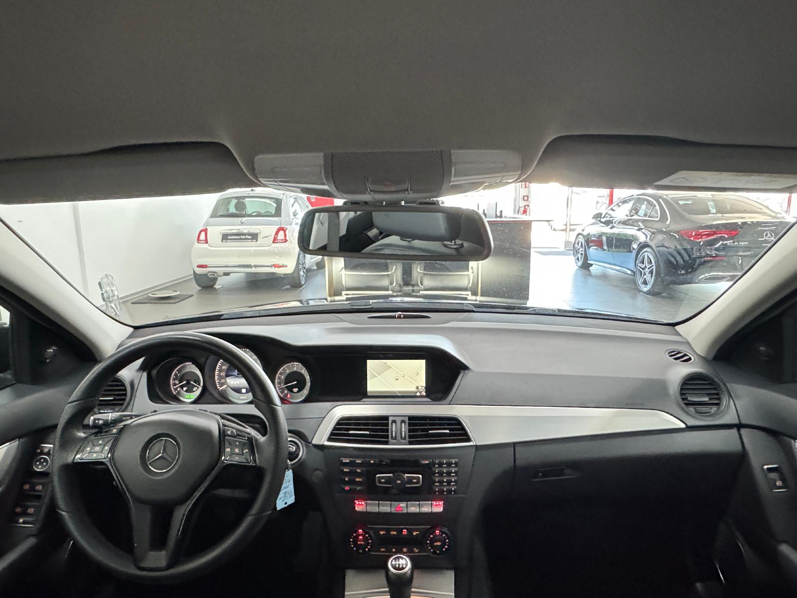 Mercedes-Benz C 180 T-Modell Avantg. NAVI/U-FREI/MB SERVICE!